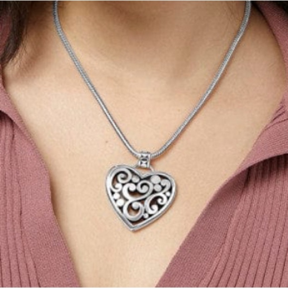 BNWT Brighton Contempo necklace!